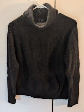 LXRI Woman's PL Black Turtleneck Cashmere Sweater